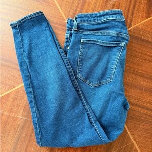 GAP Women's Deep Blue Skinny Jeans